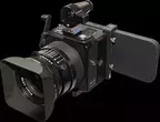 フィルムカメラがiPhoneでデジカメに！「デジスワップ」のハッセルブラッド用をMakuakeにて11月中旬より公開