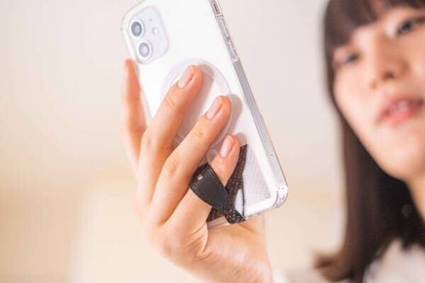 さらに進化した「SYANTO」どんなスマホケースにも対応可能。3種類同時発売。「SNS割」キャンペーンで50％割引きに！