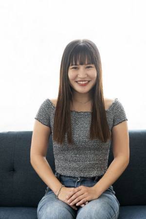 Qoo10 Presents「ドラマ観ながら、なに食べよ？」　大関れいかも舌鼓！「うま！これマジで美味しい♪」食欲の秋に食べるトッポギは“痛快ごはん”