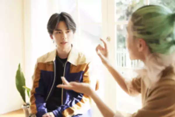 チェンジするのはファッションだけじゃもったいない！人気美容師とファッションスタイリストが提案する『2022年秋冬のおすすめヘアカラー＆ファッション』～WEBコンテンツの第三弾が本日より公開！さらにInstagramキャンペーンも同時開催！～