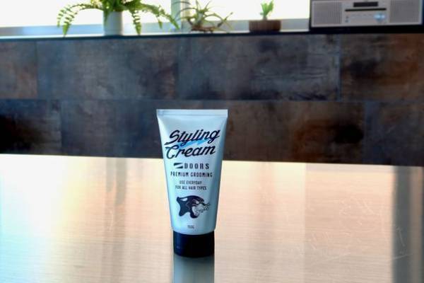 “香る艶、香る男”がテーマのメンズコスメDOORS　様々なスタイリングを香りとともにキープするヘアクリーム「STYLING CREAM」10月6日発売