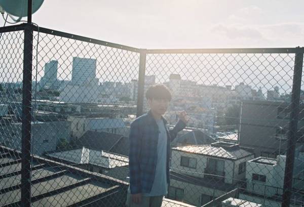 SSWたかぽう、メジャーアーティスト等を手掛けるとんだ林蘭ジャケの新曲「スキップで愛だね」が10月10日(月)にデジタル配信開始！