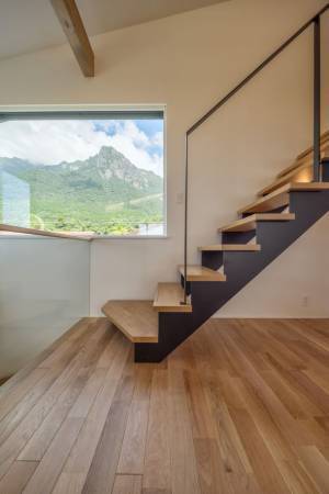 世界遺産・屋久島で高性能な暮らしを体感できる、宿泊施設を兼ねたコンセプトハウス「KeiU(ケーウ)」オープン