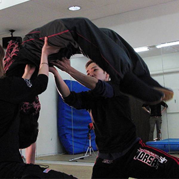 ピヴォーレ福岡にて12月11日開催の『最多人数での同時バク転』でギネス世界記録に挑戦　一次締め切りが11月11日18時！