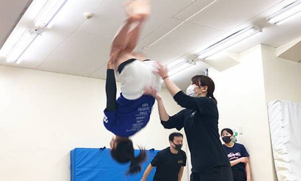 ピヴォーレ福岡にて12月11日開催の『最多人数での同時バク転』でギネス世界記録に挑戦　一次締め切りが11月11日18時！