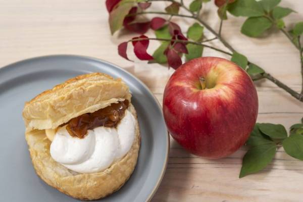 最後の仕上げはお客様の目の前で！たまご専門店「TAMAGOYA」秋の収穫祭にてLIVE感を楽しむ「和栗モンブランパンケーキ」が10月11日より新登場