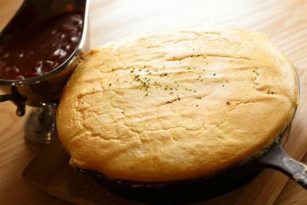 “しみっ、ふわっ、とろっ”のフレンチトーストに太陽と大地の恵みで育った山梨県産の『あけの金時』を使用　季節限定「至福のおいもフレンチトースト」が登場