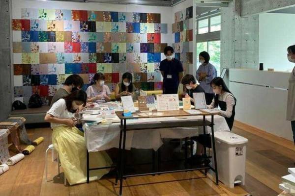 発売から1ヶ月で1万人の元へ　“ボールペンで描ける箔”「煌葉-kiraha-」がリニューアル発売