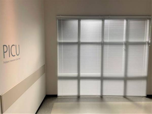 窓辺の総合インテリアメーカー「トーソー株式会社」がフジテレビ系列 連続ドラマ『PICU 小児集中治療室』へ美術協力