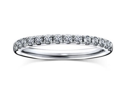 《 NYの洗練が輝く　自分へのご褒美ジュエリー 》