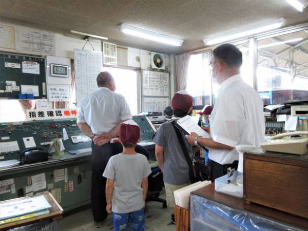 鉄道開業150年×秩父鉄道創立123周年　懐かしい硬券と昭和時代の社章バッジを記念乗車券に　～11/14(月)埼玉県民の日に鉄道員おしごと体験プログラムも実施～