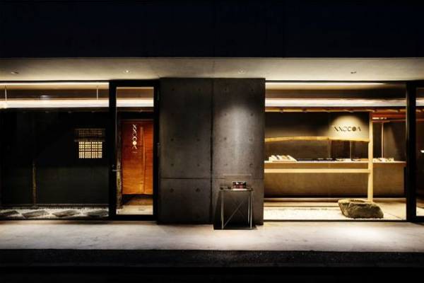 福岡のチョコレート専門店XXOCOA(ショコア)　茶室をイメージした数寄屋造りのカフェで愉しむ大人のスイーツ　秋の新作デセール「ショコラとバニラのブリュレ」提供開始