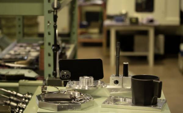 部品をインテリアにアップデート！機械部品のようなインテリア“Mechanical Interior”シリーズを販売開始