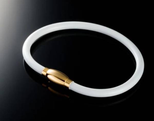 身体を癒すアロマオイルやアクセサリーが揃う「APEIRO」のオンラインショップが10月14日オープン！