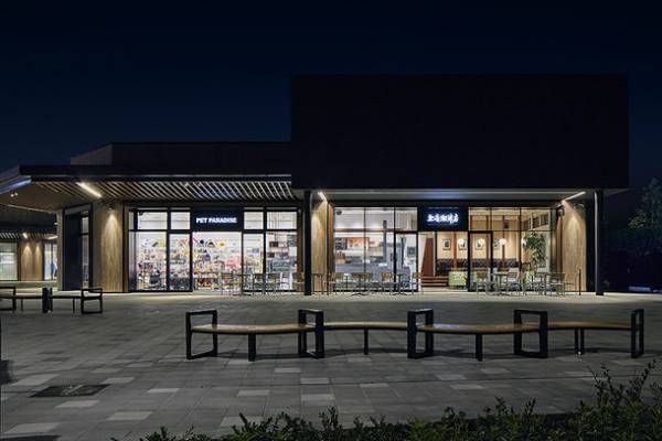 ペットと過ごす地域コミュニティ空間として『上島珈琲店 ふかや花園プレミアム・アウトレット店』10月20日(木)オープン！