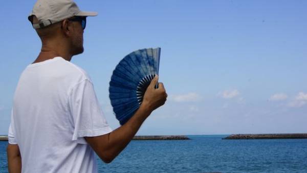 石垣島の自然の色と京都の伝統工芸のコラボ！「島藍扇子」を先行予約販売実施中(10月3日～11月29日)