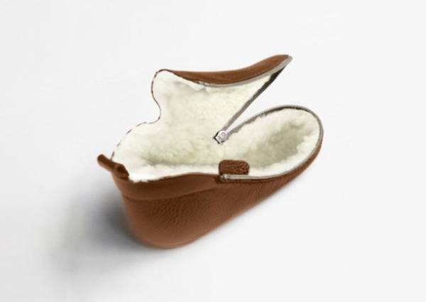 3秒で履ける本革製ベビーシューズ「ブクビーベビー」　初の店頭販売をKITTE 丸の内3階にて11月25日から開催