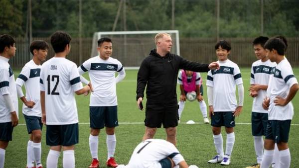 マンチェスターユナイテッドのレジェンドから直接指導！プロを目指すサッカー選手必見のイングランド遠征プログラムの選抜メンバーセレクションを11月に実施