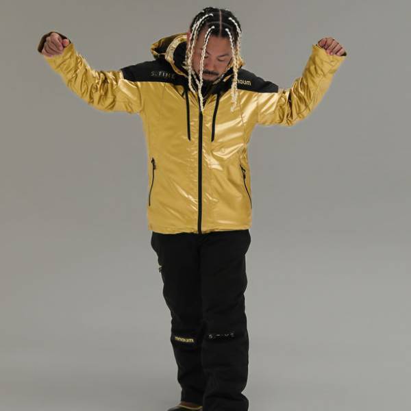 ラッパーSHO、スキー用品コラボアイテム先行販売が即完売！タナベスポーツプライベートブランド「nnoum(ノアム)」再販は11月11日を予定、購入者限定ミニLIVE＆サイン会あり