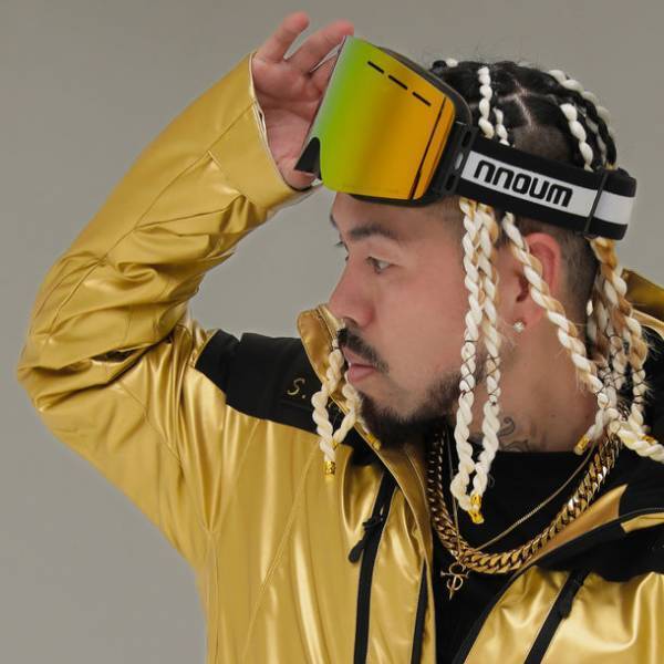 ラッパーSHO、スキー用品コラボアイテム先行販売が即完売！タナベスポーツプライベートブランド「nnoum(ノアム)」再販は11月11日を予定、購入者限定ミニLIVE＆サイン会あり