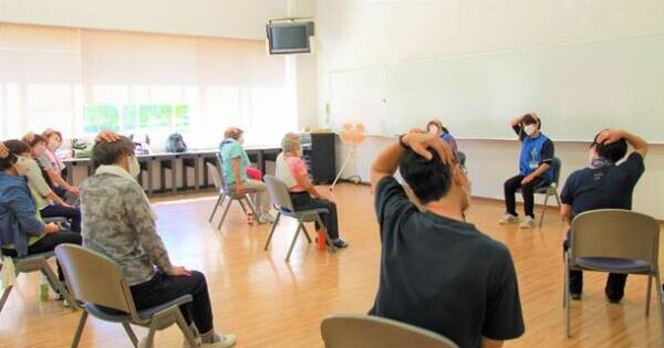 ＜開催レポート＞さいたま市緑区の高齢者25名が 学生と一緒に楽しく効果的に運動　浦和大学 公開講座「健康体操教室」を開催