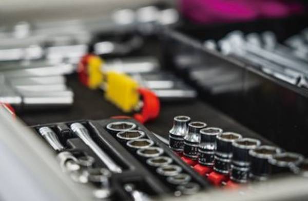 工具付きパーソナルガレージの時間貸しサービス「ギアガレージ」大阪府吹田市に10月29日オープン！