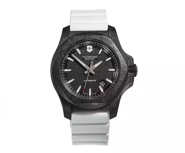 シャープなカラーコンビネーションが新鮮　I.N.O.X. CARBON MECHANICAL JAPAN EXCLUSIVE 11月4日発売