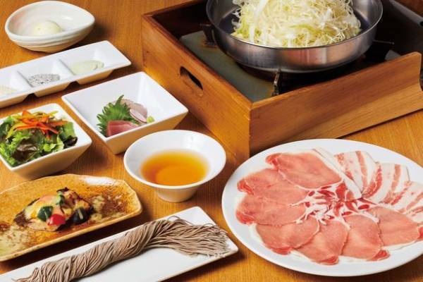 “ホワイトゴールドクリスマス”がテーマの心ときめくクリスマス　「大名古屋クリスマスイルミネーション」を11月9日より開催