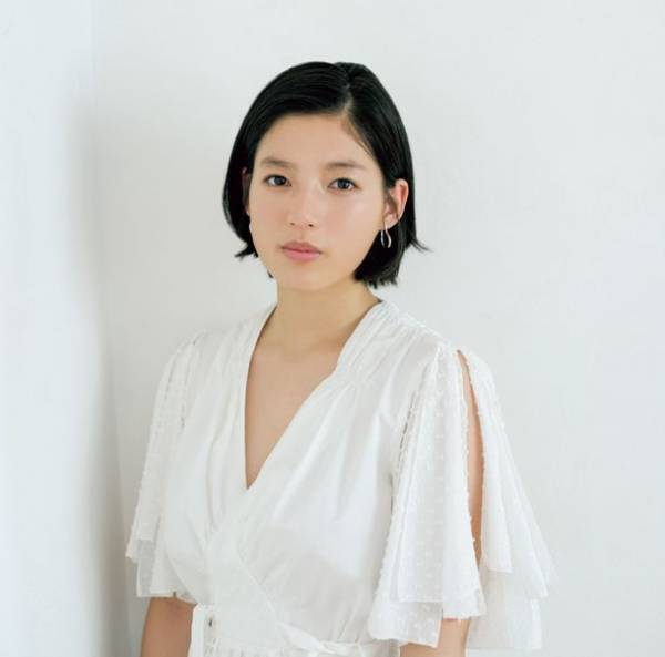 ファッションブランド『mizuiro ind』によるオリジナルラジオ番組『mizuiro ind LIGHT BLUE CAFE』(DJ：石井杏奈)FM大阪 11/5(土)20:00～Tokyo fm 11/6(日)08:00～より放送スタート！！