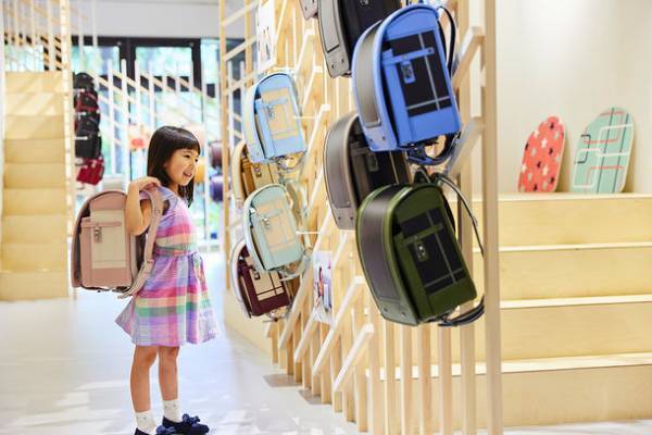 ランドセルブランド「conosaki」から「2024年度向け最新ランドセルカタログ」の請求受付がスタート！