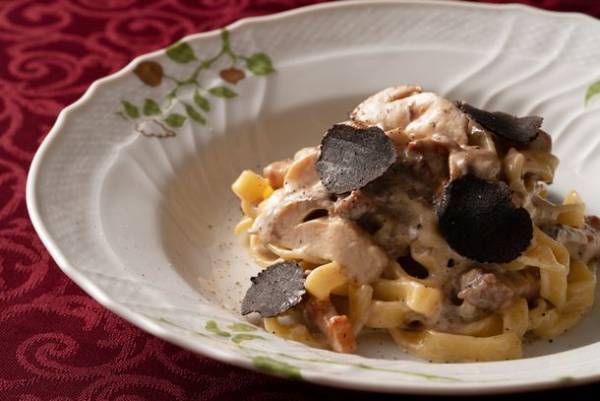 神戸トアロードホテル山楽、特別なひとときを演出するクリスマス限定のスペシャルディナーコースを提供