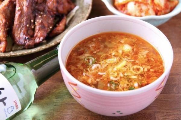 元プロサッカー選手がもてなす究極の骨付きカルビ！名古屋市千種駅前で大流行中のお店が、忘年会シーズンに向けてキャンペーン始動！