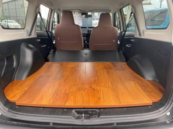 誰でも3分でお車のカスタマイズ可能！TOYOTA　プロボックス専用の「着脱式」マグネットウッドデカールをリリース！