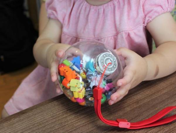 2歳から遊べるボードゲーム『しゃかしゃかみっけ』　「CAMPFIRE」にて量販化プロジェクトを開始