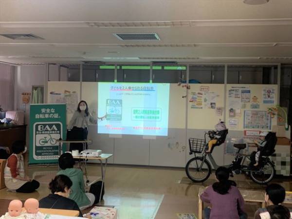 ＜自転車の安全利用促進委員会レポート＞保育園・幼稚園の送迎など子育て世帯で電動アシスト自転車の需要が高まる中東京都小金井市 子ども家庭支援センター ゆりかご主催　自転車デビューの保護者向け『子乗せ自転車の選び方・乗り方』セミナーに自転車ジャーナリストの遠藤 まさ子氏が登壇しました