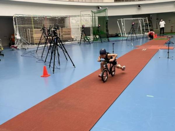 “ランバイクが、幼児期における短距離の疾走スピードの向上に寄与！！”国立大学法人筑波大学とのランバイクの有用性に関する研究“ランバイク推進動作のバイオメカニクス的特徴に関する研究成果”