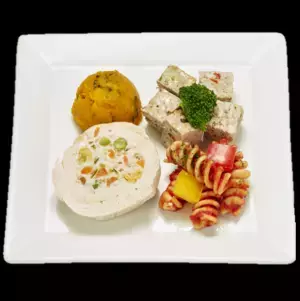 愛犬＆飼い主でシェアできるXmasケーキ＆オードブル！期間限定で予約販売を開始