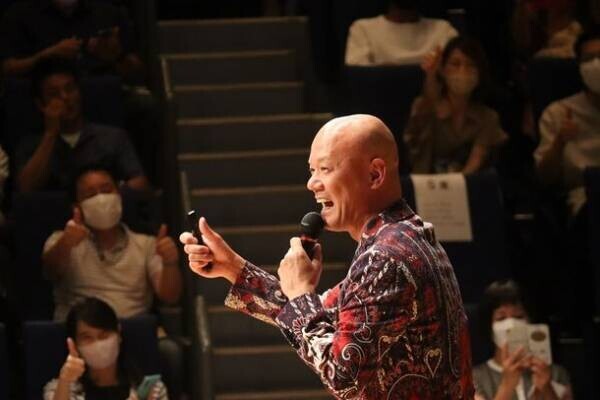 YouTube講演家 鴨頭嘉人、熊野市中学校で講演会を開催！同校の先生による子ども達のための熱い思いから実現