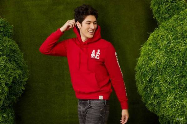 アメリカンイーグルがLINE FRIENDSとのスペシャルコラボレーションを発表