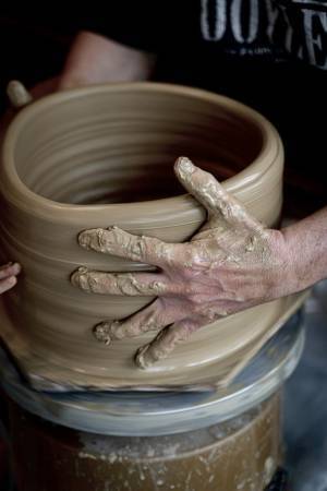 代官山シソンギャラリーにて、Darren Damonte ダレン・ダモンテの陶芸作品展を10年ぶりに開催