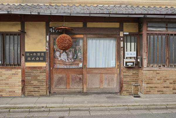 ガイドレシーバー「イヤホンガイド(R)」が佐々木酒造の蔵見学のおもてなしツールとして採用されました