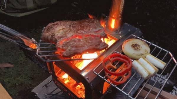 ステンレス・3面窓・回転グリル網！火力調節までできるINEAST薪ストーブ！冬キャンプにピッタリのINEAST薪ストーブ！Makuakeにて販売中！