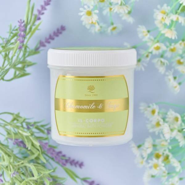 日本発ボディケアブランド「イルコルポ」から入浴料「ミネラルバスパウダーカモミール＆セージ」を11/26に販売開始