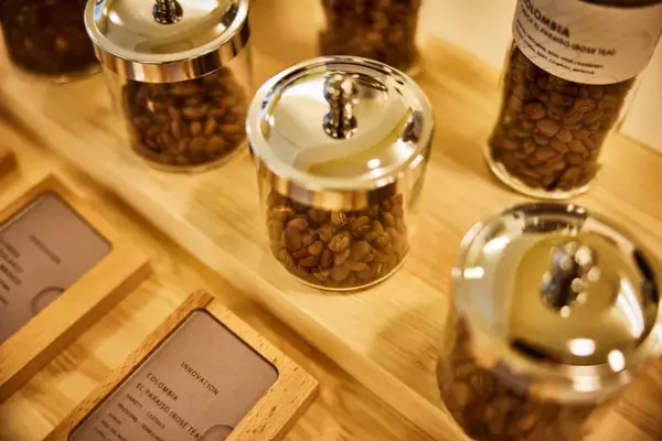 「歩くことが、もっと楽しくなる」きっかけを提供する「ARUKU COFFEE & GALLERY」を東京・豊島区にオープン