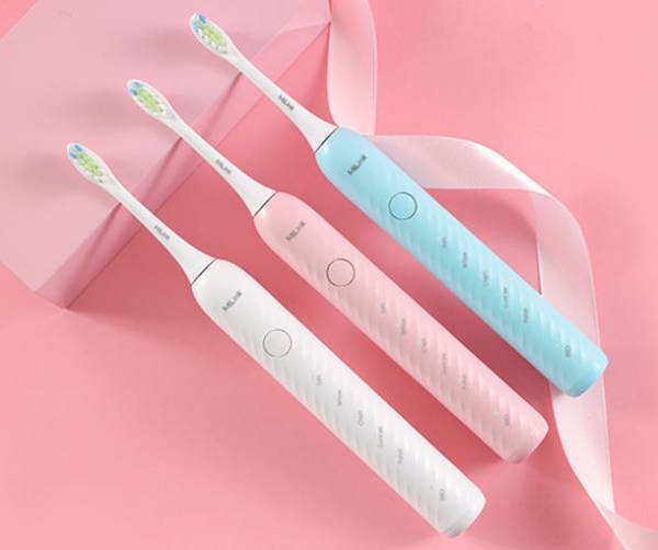 いつまでも健康で白い歯を維持し、ワンランク上の口腔ケアを実現する、リニア音波振動式電動歯ブラシ「ML-TB01」が2022年12月1日発売！さぁ始めよう“自分磨き”