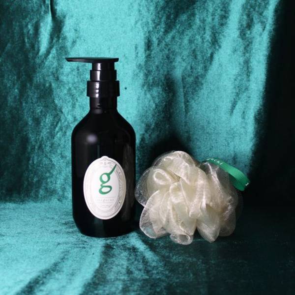 “みどりまゆ”シルクのプレミアム スキンケア ブランド「Itoguchi」クリスマス特別企画！数量限定セット『Holiday Premium』登場