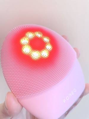 え！？お風呂で使える、完全防水※1のLEDライト美顔器！IT先進国スウェーデンの新技術※2を詰め込んだ進化し続ける美顔器FOREO LUNA 4 plus11月18日(金)発売