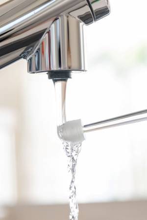 花粉やハウスダストをきっちりと洗い落す洗浄力！鼻孔内専用ブラシ『PREMIUM』が12月9日より販売