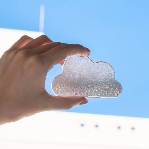 不思議な化学変化や現象をインテリアとして楽しめるサイエンス雑貨Fun Scienceから新商品「あわくも」「あわふじ」が11月に発売！