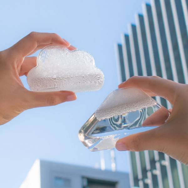 不思議な化学変化や現象をインテリアとして楽しめるサイエンス雑貨Fun Scienceから新商品「あわくも」「あわふじ」が11月に発売！